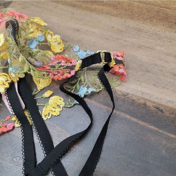 Victoria's Secret Multi Embroidery Garter  Lace Floral Pink Yellow Black Size XS - Picture 5 of 8